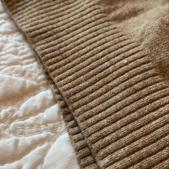 Fashion Evynn Apparel Fall 2021 Turtleneck Sweater - Picture 3 of 4